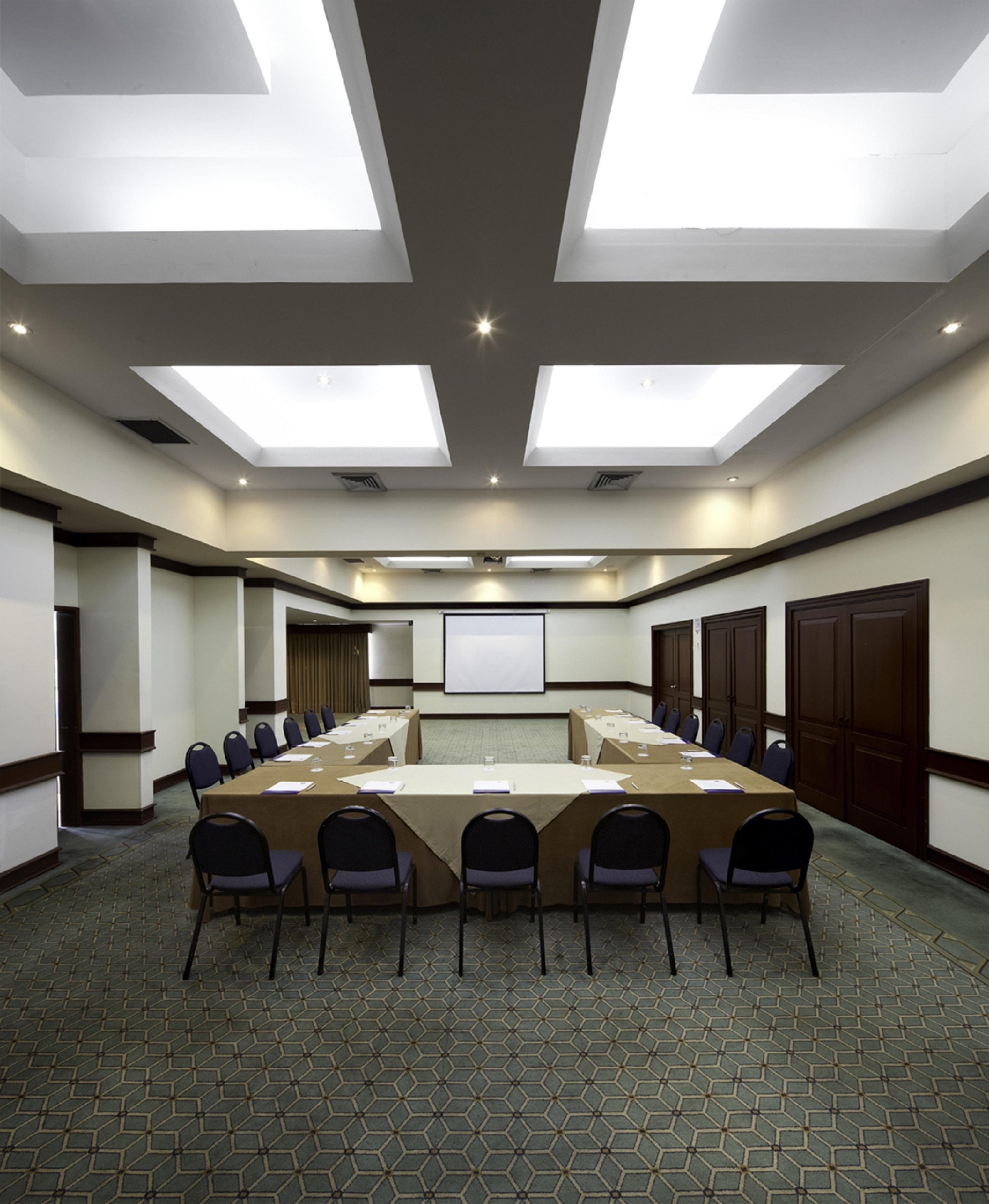 Hotel Estelar Altamira Ибаге Экстерьер фото Meeting room